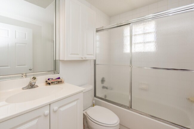 Building Photo - 501 Muirfield Ct