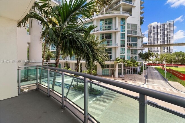 Building Photo - 350 S Miami Ave