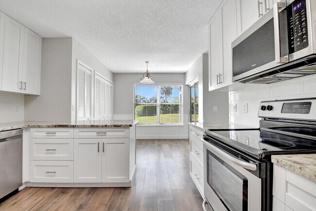 Building Photo - 7780 Stone Harbour Dr