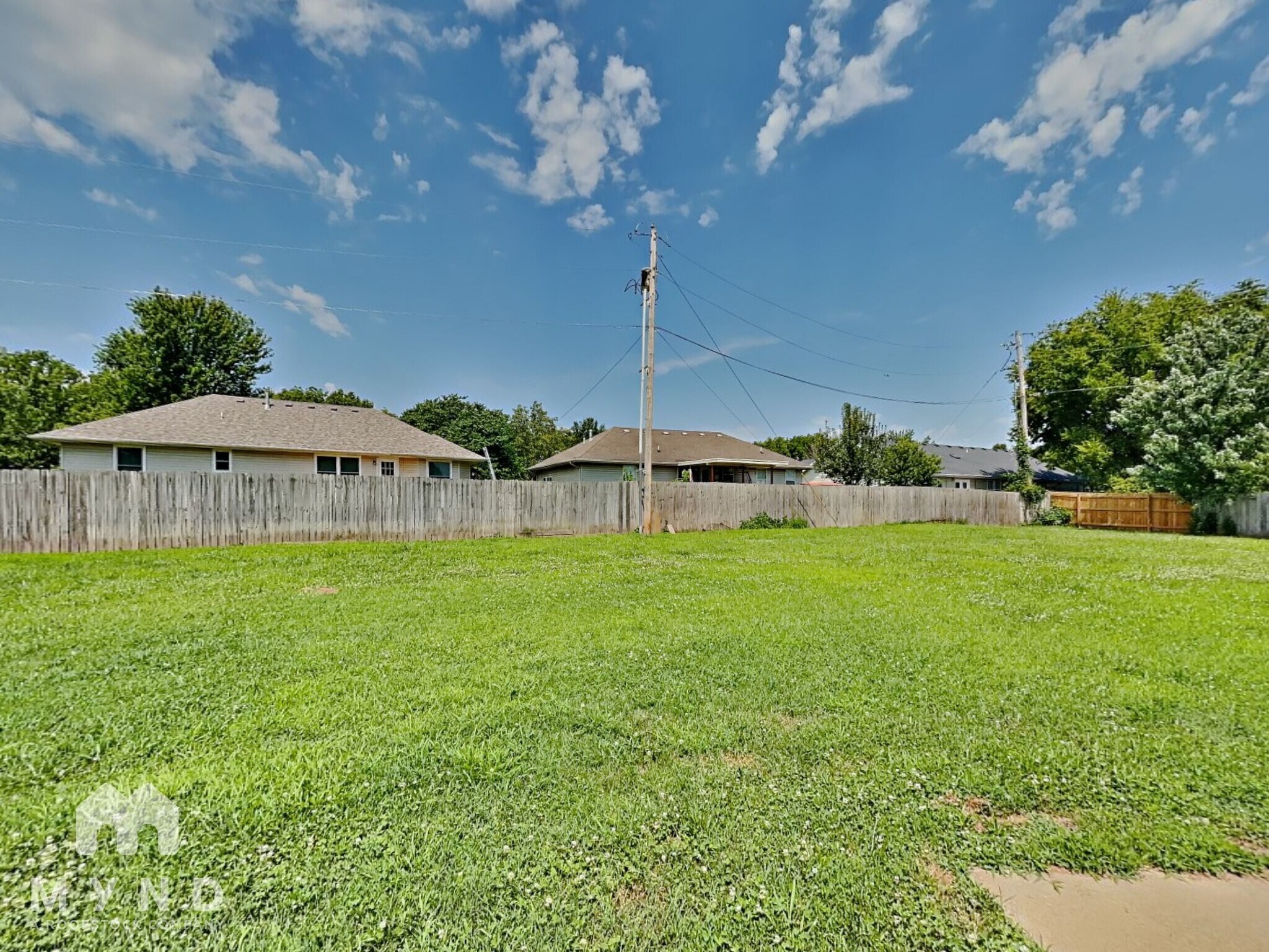 Building Photo - 419 S Sherwood Ave
