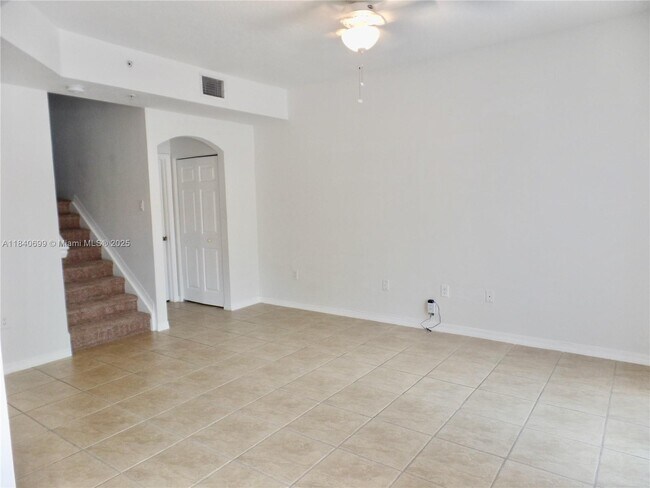 Building Photo - 14358 SW 9th Ct