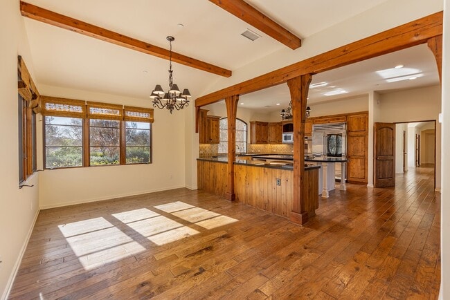 Building Photo - Outdoor Oasis