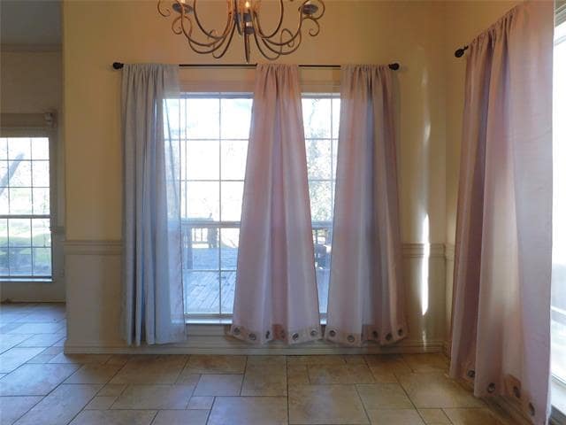 Building Photo - 2765 Fernwood Dr