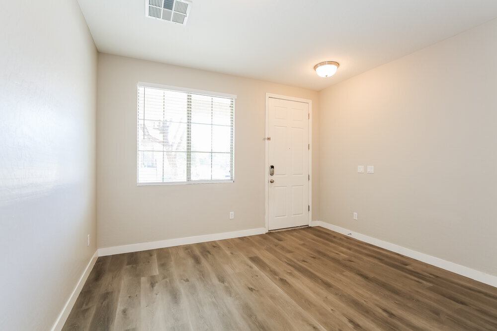 Building Photo - 10436 Scotch Elm Ave