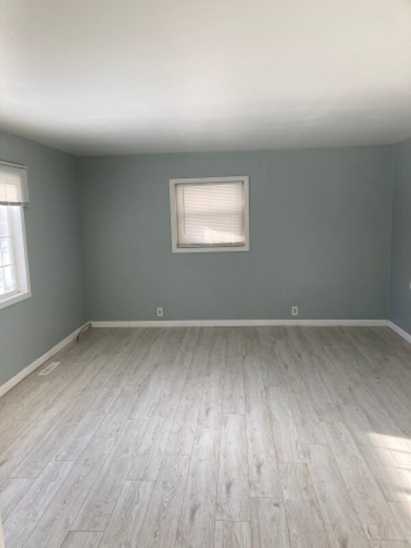 Building Photo - 2719 Plainfield Ave