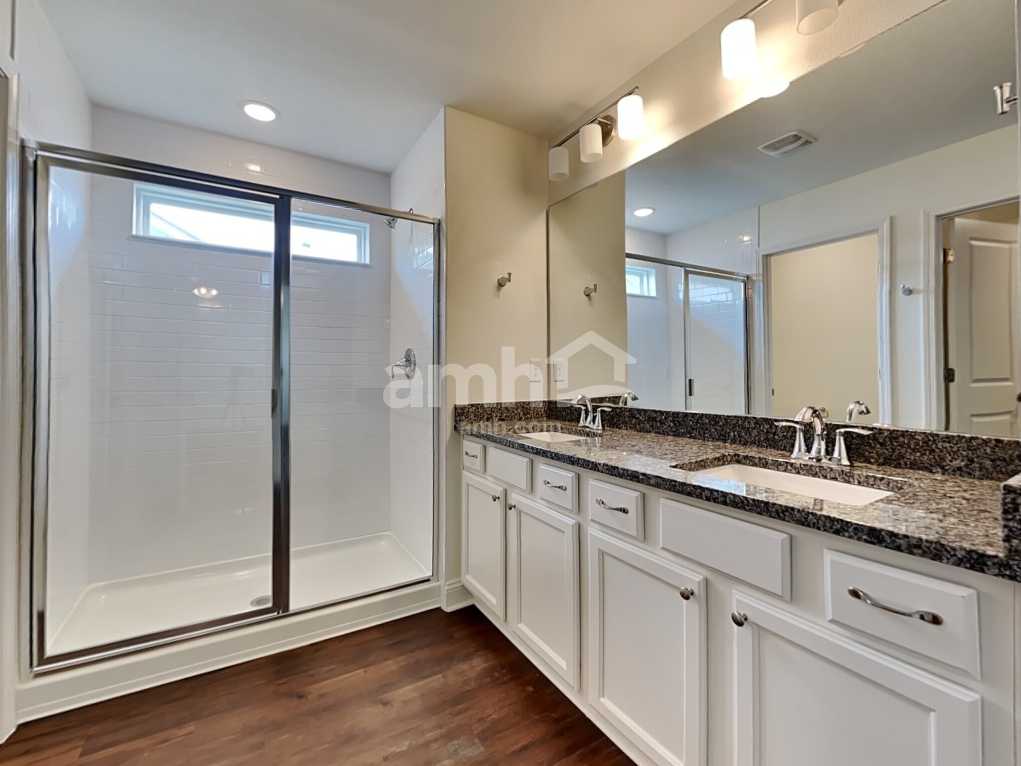 Building Photo - 284 Banyan Frst Dr