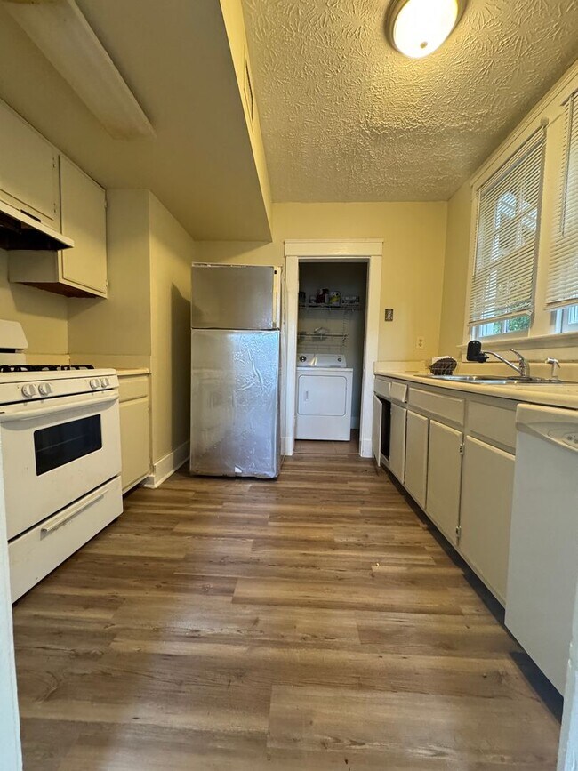 Building Photo - South Penn Duplex of Capitol Heights