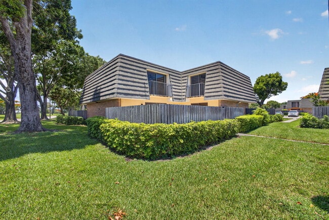 Building Photo - 2101 21st Way