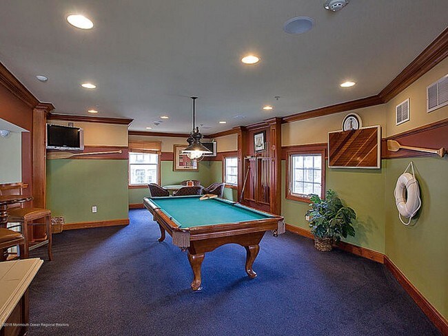 Building Photo - 5 Grant St