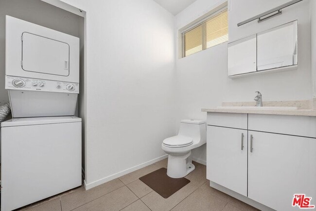 Building Photo - 1183 Crenshaw Blvd