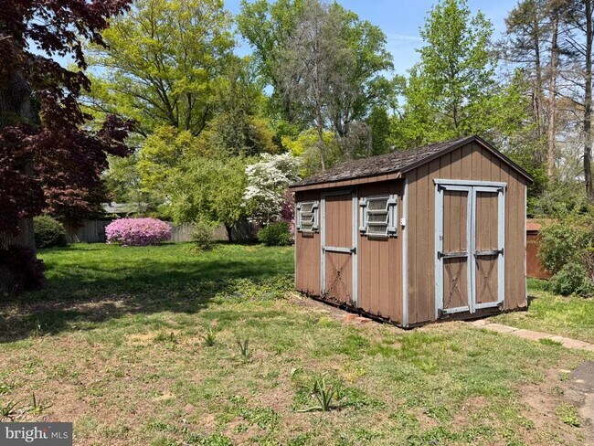 Building Photo - 74 Black Rock Rd