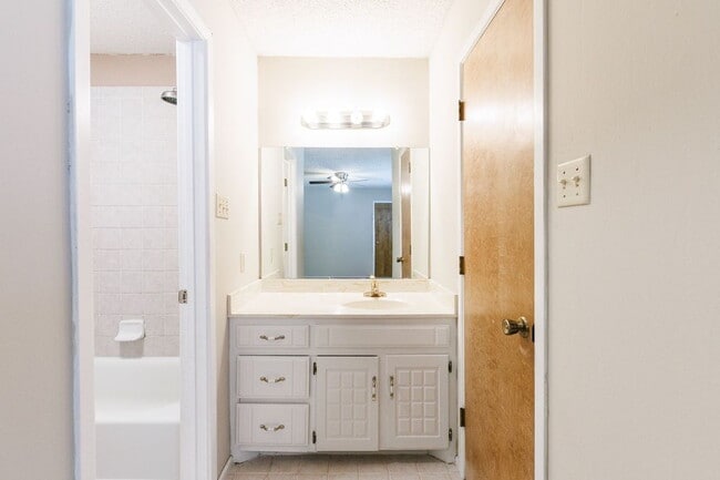 Building Photo - Charming 4-Bedroom Home with Cozy Fireplace and Spacious Living Area