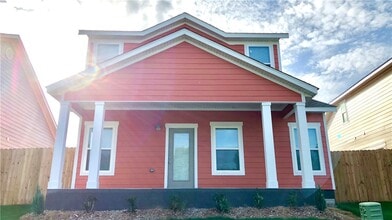 Building Photo - 1775 N Izard Ln