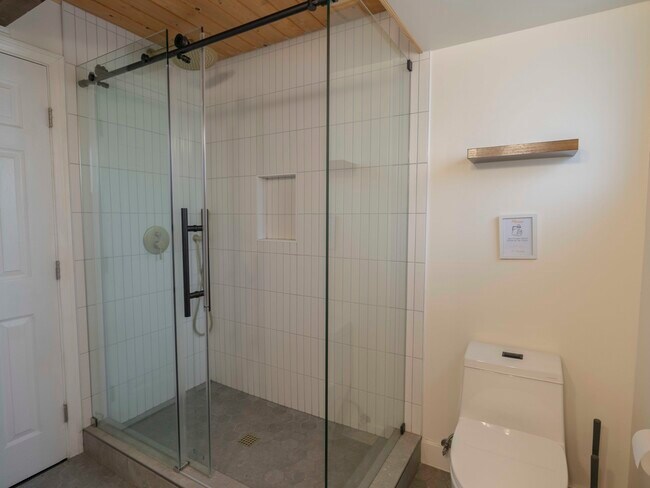 Building Photo - 32355 Nordic Dr