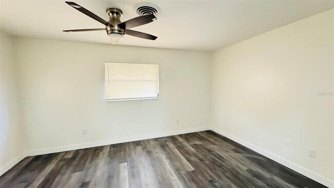 Building Photo - 3661 Sterling Rd