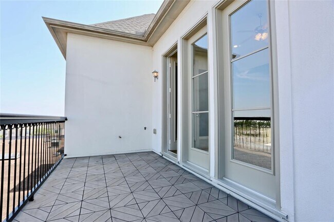 Building Photo - 3216 McKinney St