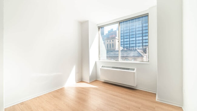 Building Photo - 305 W 50th St