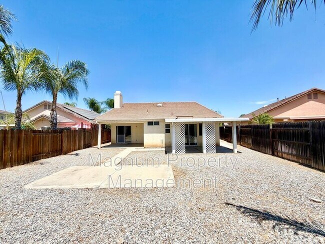 Building Photo - 27071 School Park Dr