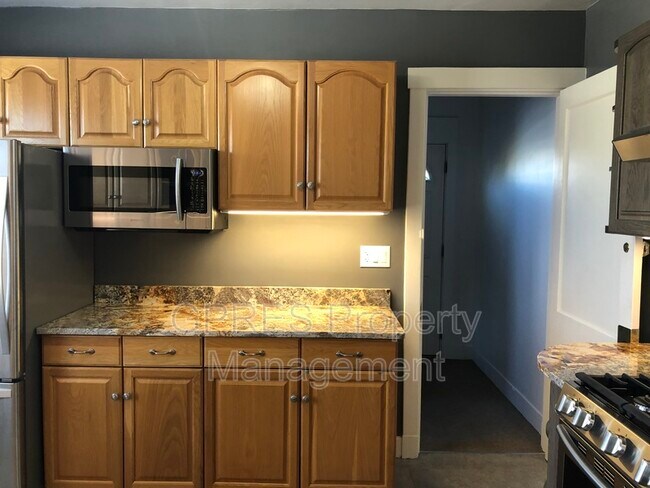 Building Photo - 357 Washington Ave