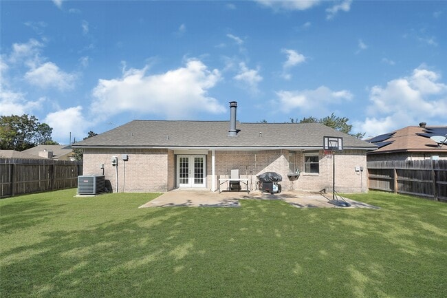 Building Photo - 19327 Cypress Harbor Dr