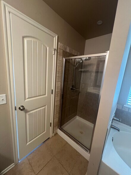 Building Photo - 18509 Agua Dr