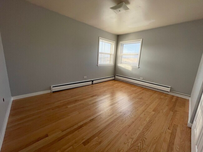 Building Photo - 1827 N 43rd Ave