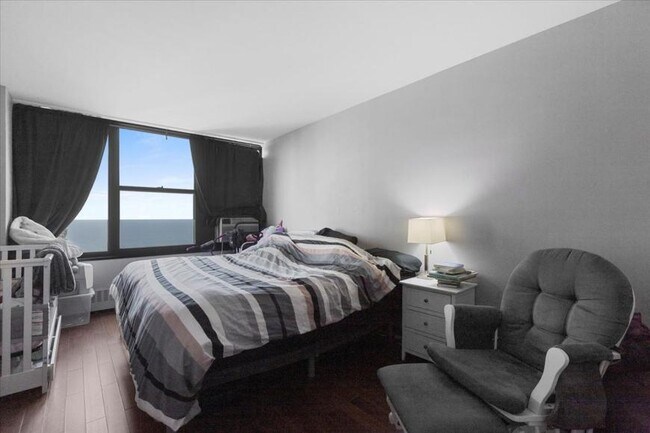 Building Photo - 1 bedroom in Chicago IL 60660