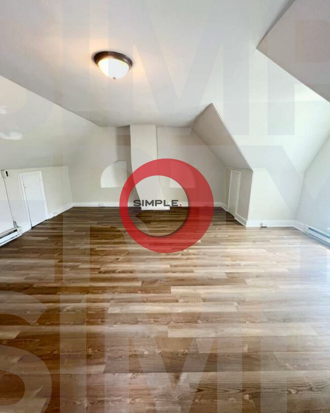 Building Photo - 259 Chestnut St