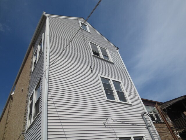 Building Photo - 1945 W Cermak Rd