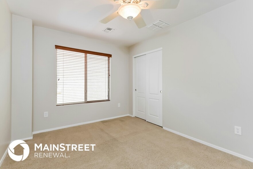 Building Photo - 12534 E Red Canyon Pl