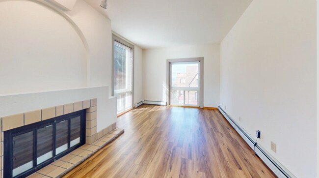 Building Photo - 10 Langdon St