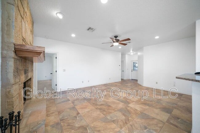 Building Photo - 1634 Sunblossom Cir