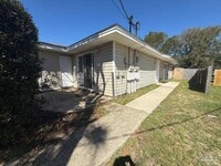 Building Photo - 3410 Green Briar Ct