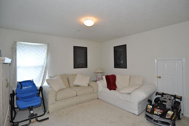 Building Photo - 15114 Brookwood Bridge Ln