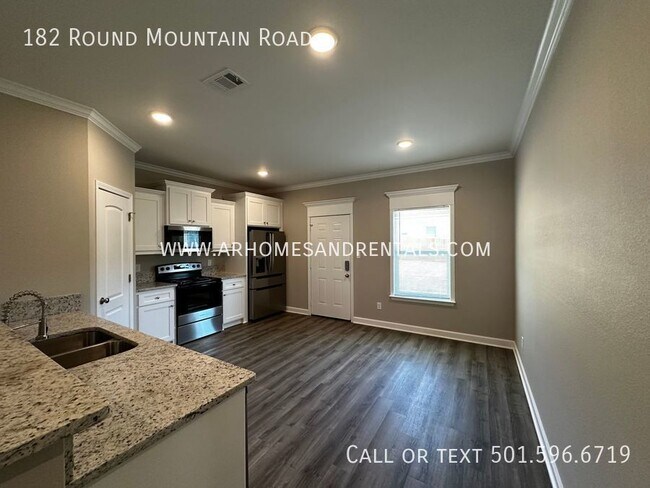 Building Photo - 182 Round Mountain Rd