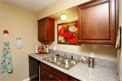 Building Photo - 116 Tyler Ave