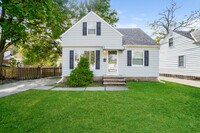 Building Photo - 16 Broadmore Ave