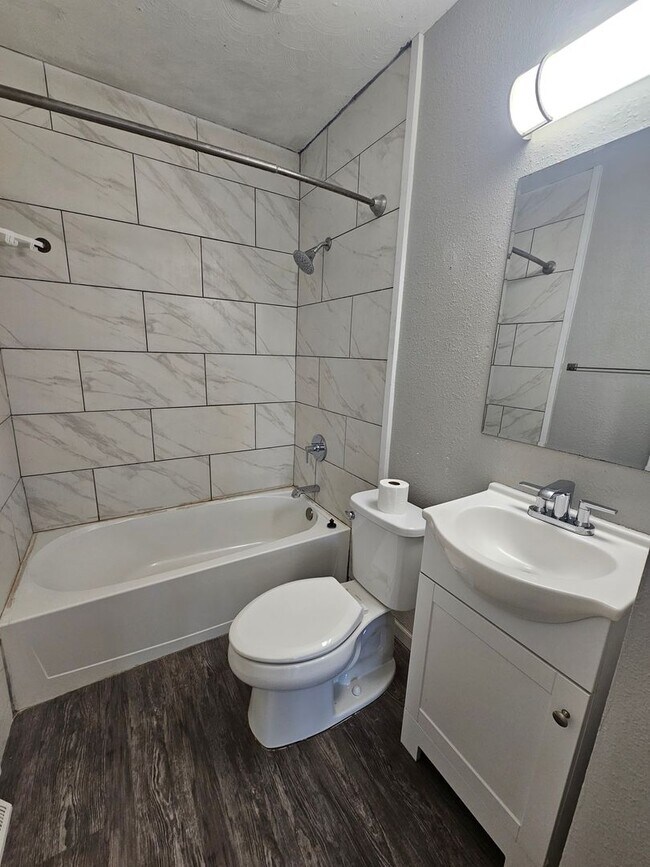 Building Photo - 101 W Spring St