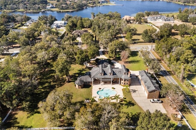 Building Photo - 1501 Lake Markham Rd