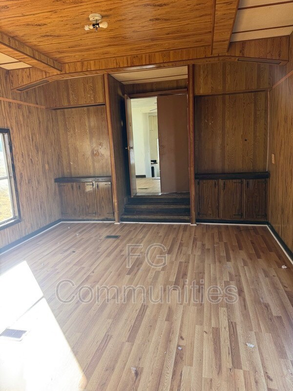 Building Photo - 125 Tinsley Heights