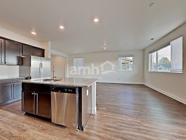 Building Photo - 13614 107th Ave Ct E
