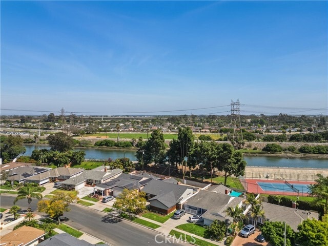 Building Photo - 828 Stevely Ave