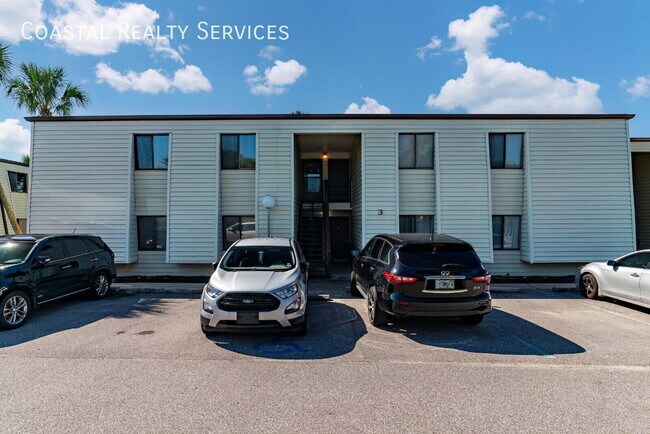 Building Photo - 308 Miracle Strip Pkwy SW
