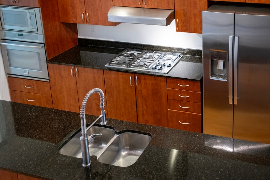 Building Photo - 1479 27th St