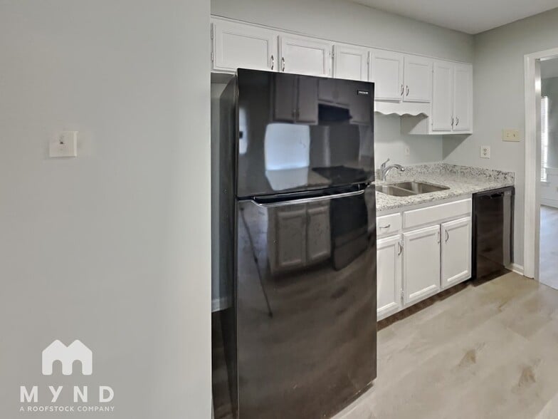 Building Photo - 4629 Sunnyslope Dr