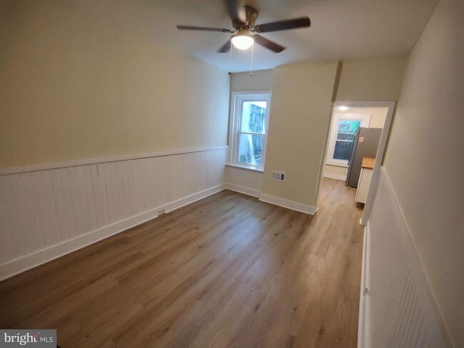 Primary Photo - 140 W Airy St
