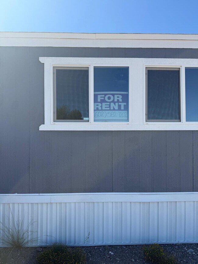 Primary Photo - 13687 S Hound Dog Rd