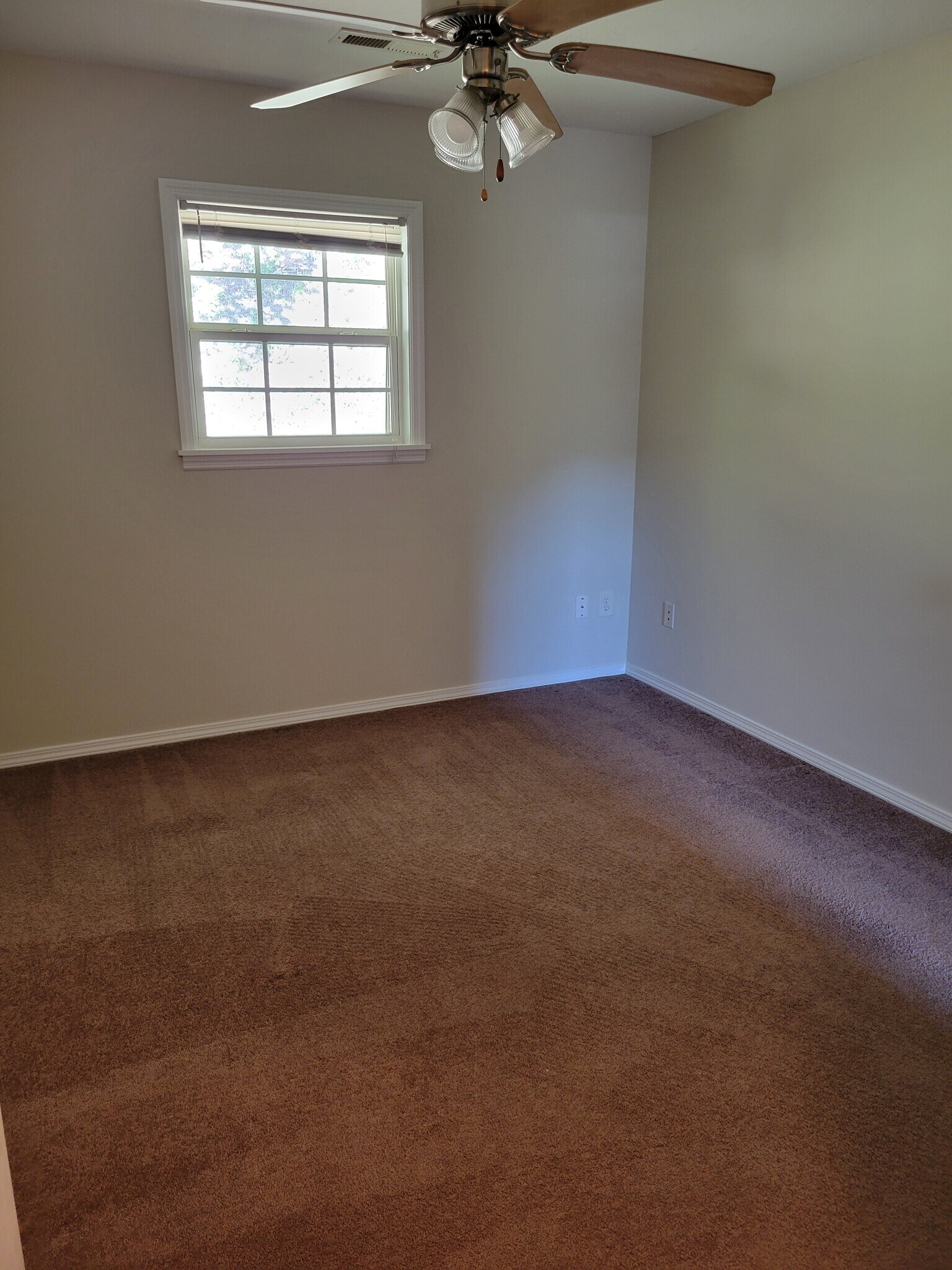 Building Photo - 458 Austin St