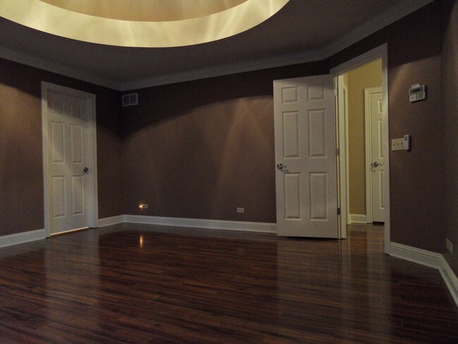 Building Photo - 1326 Walnut Ridge Dr