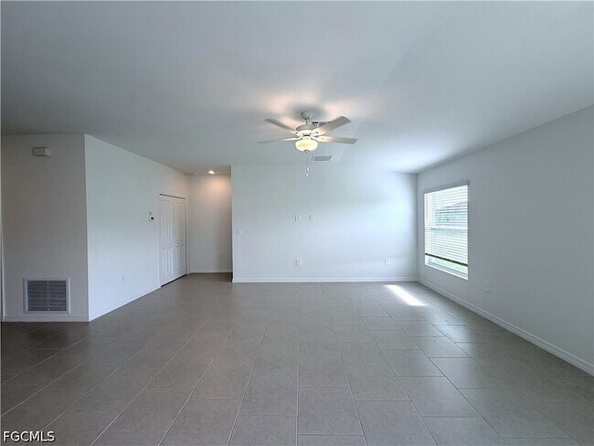 Building Photo - 17340 Cantu Ct